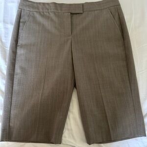 Theory Women’s Crispy Summer Wool Beige Gray Bermuda Shorts